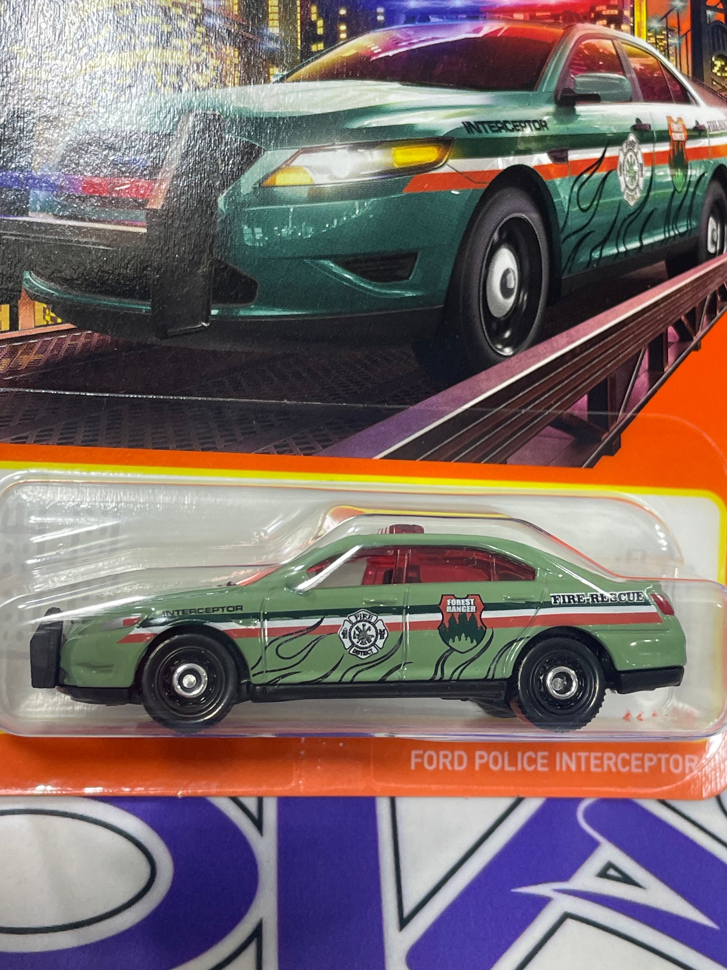 HVL69 FORD POLICE INTERCEPTOR