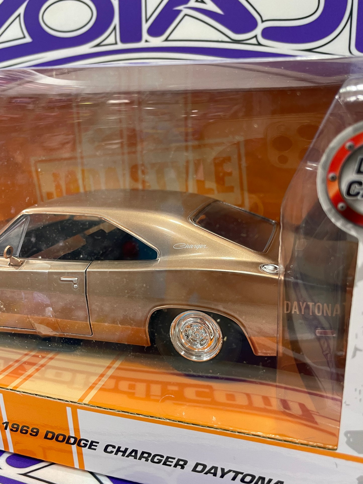 35214  DODGE CHARGER DAYTONA 1969 1/24 JADA