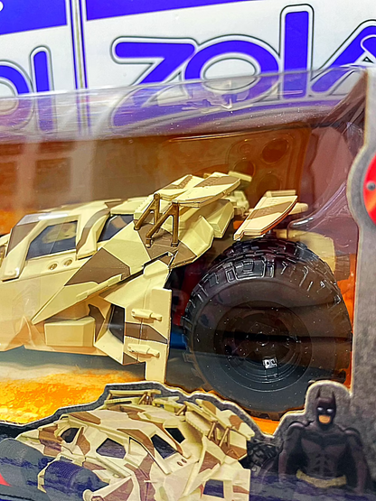 98543 THE DARK KNIGHT BATMOBIL AND BATMAN 1/24 JADA