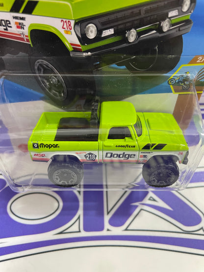 HYX26 ‘70 DODGE POWER WAGON