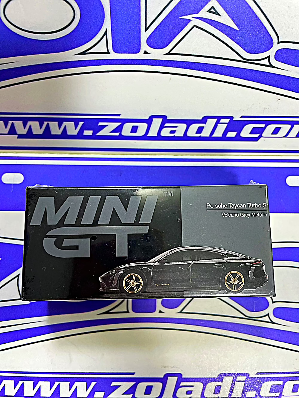 433 MINIGT PORSCHE TAYCAN TURBO S