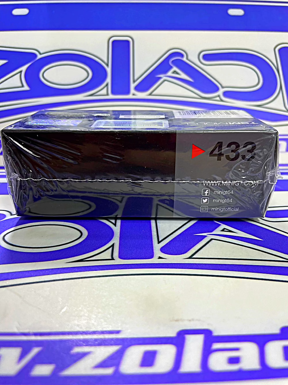 433 MINIGT PORSCHE TAYCAN TURBO S