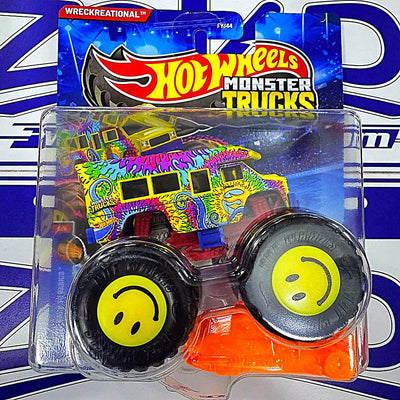 JDP81 WRECKREATIONAL MONSTER TRUCKS