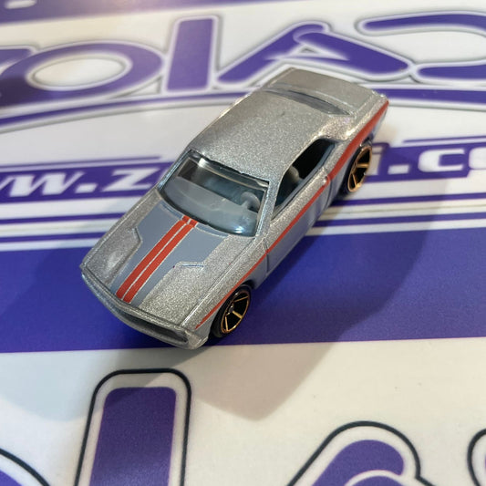 SU Dodge Challenger Concept Gris