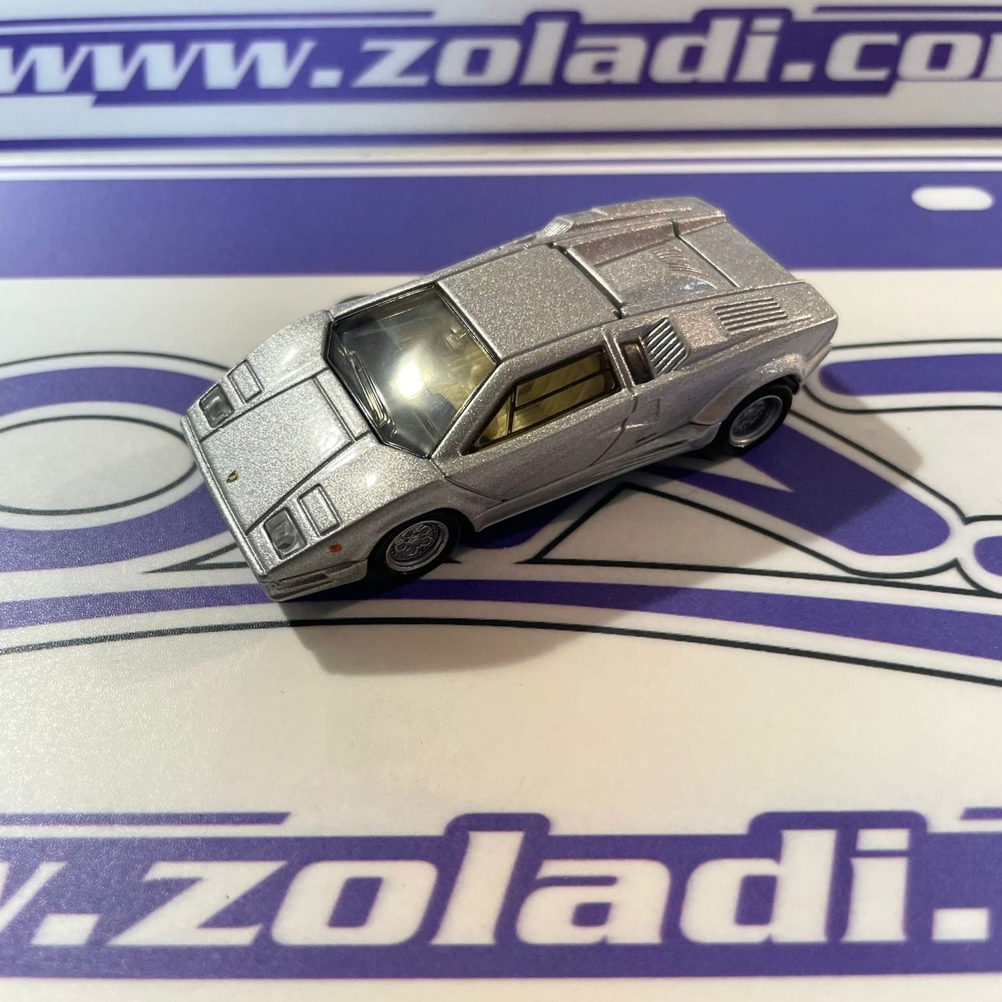 Lamborghini Countach 25th Tomica Premium