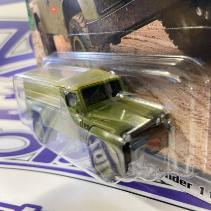 HKD26 LAND ROVER DEFENDER 110