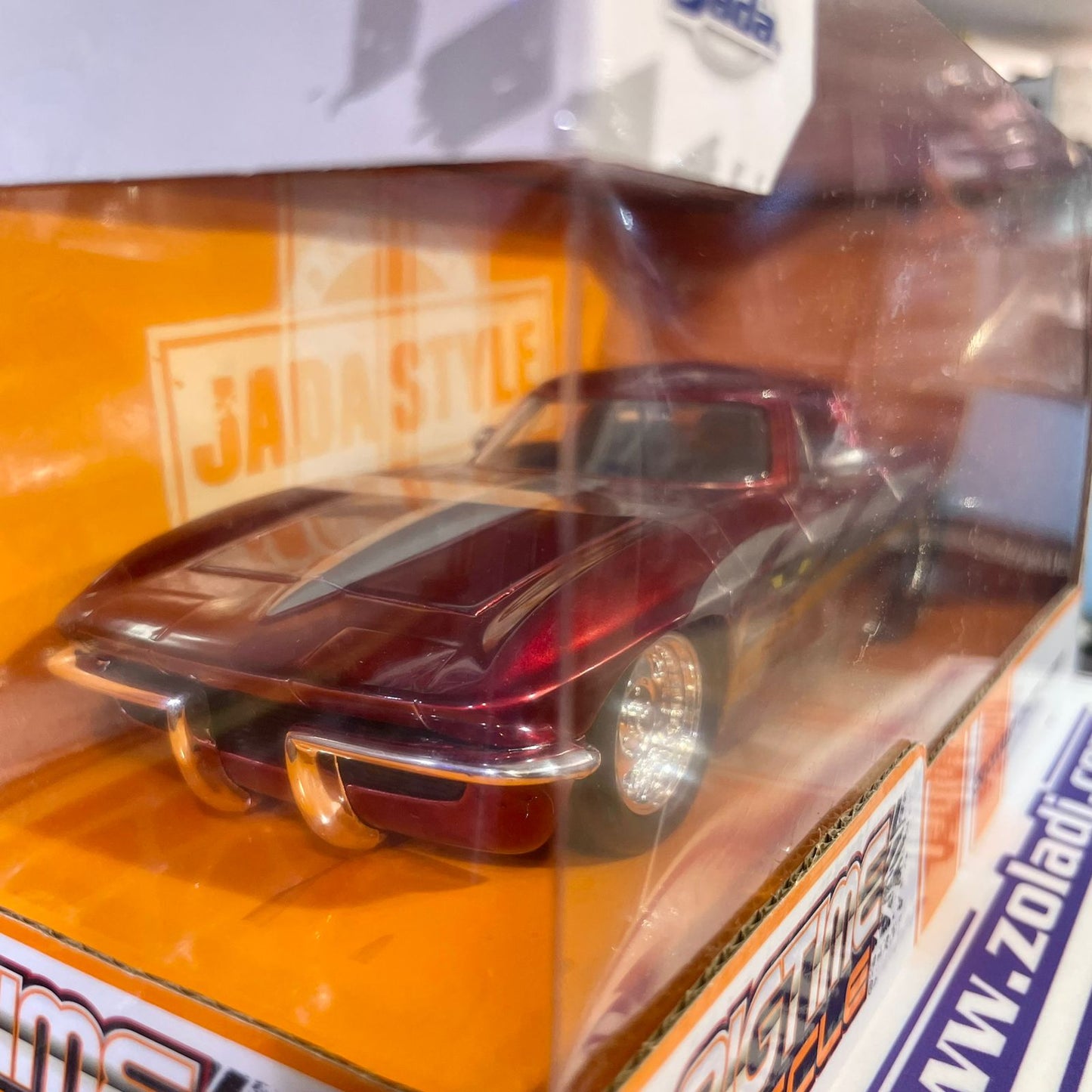 35023 1963 Chevrolet Corvette Stingray 1/24