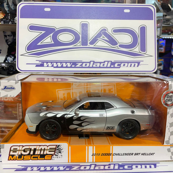 33880 2015 DODGE CHALLENGER SRT HELLCAT 1/24