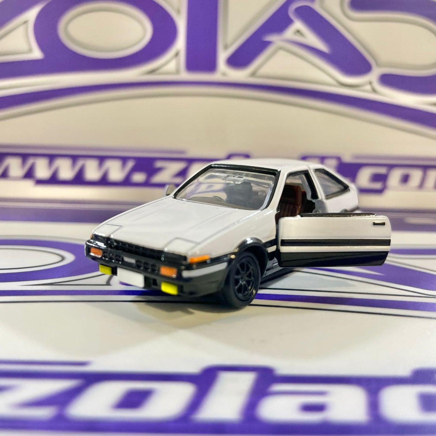 TOMICA TOYOTA AE86 INITIAL D