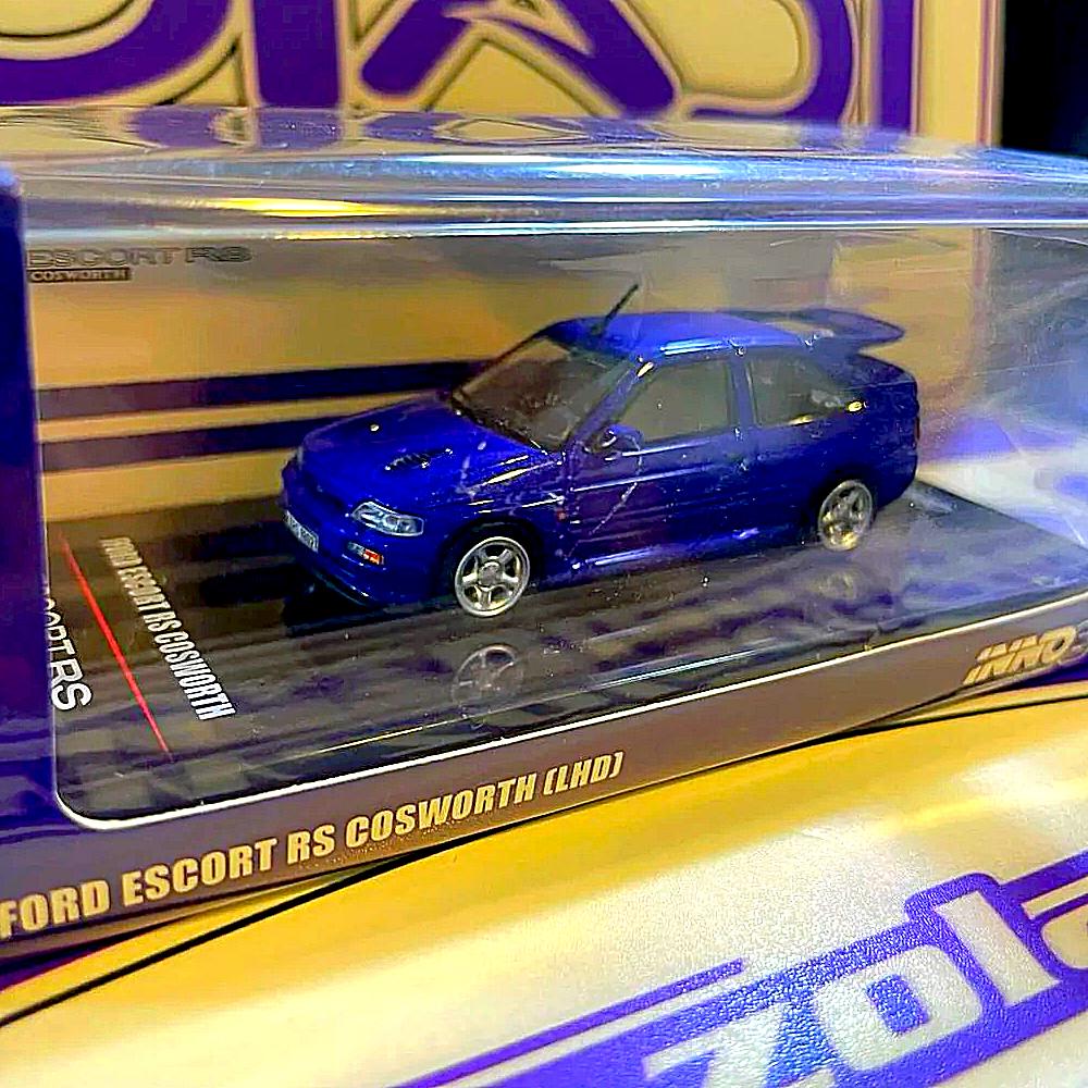 IN64 INNO FORD ESCORT RS COSWORTH (LHD) 1/64