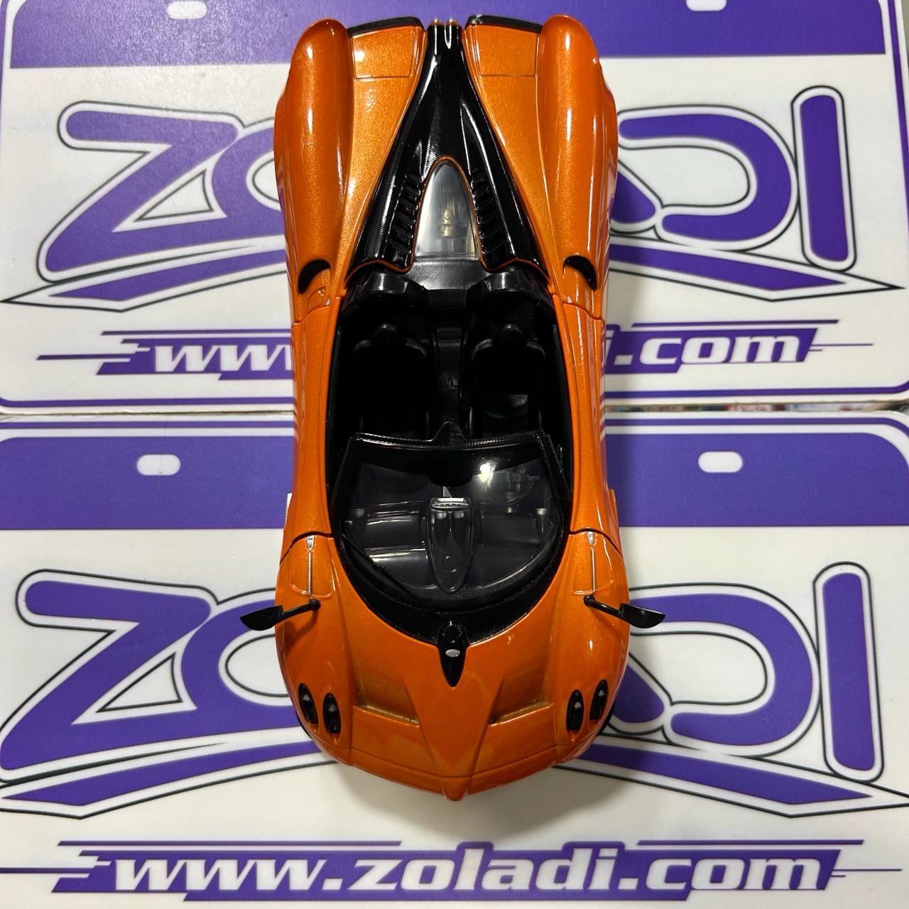 Suelto 1/24 PAGANI HUAYRA ROADSTER MOTOR MAX