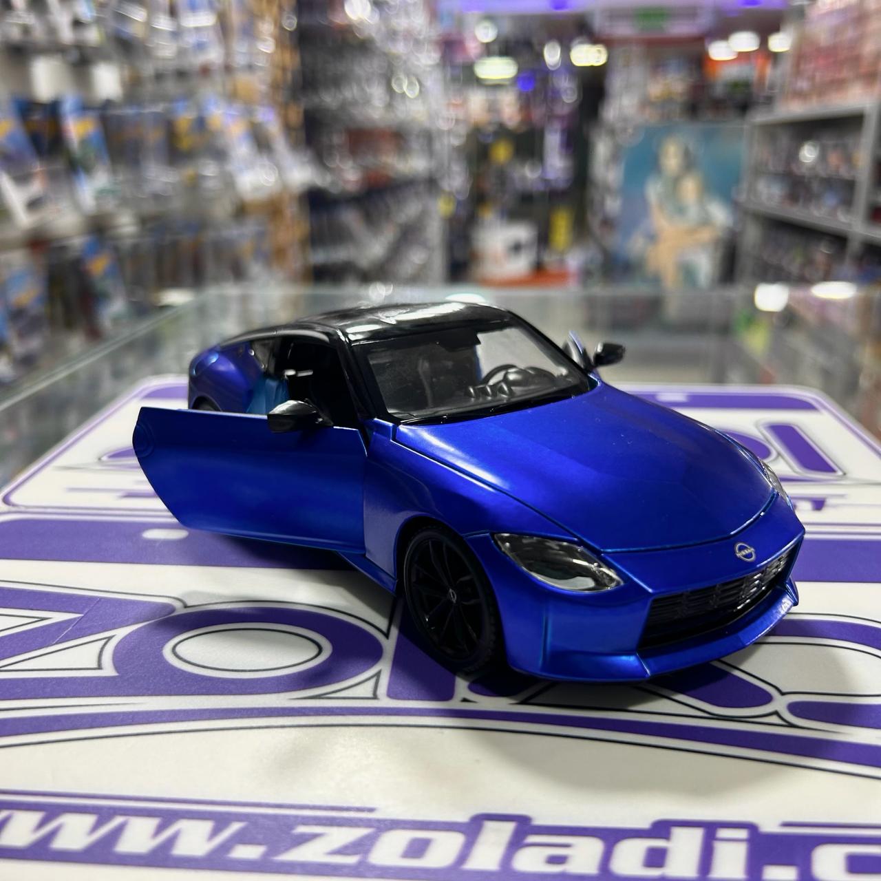 Loose 1/24 NISSAN Z MAISTO