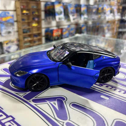 Loose 1/24 NISSAN Z MAISTO