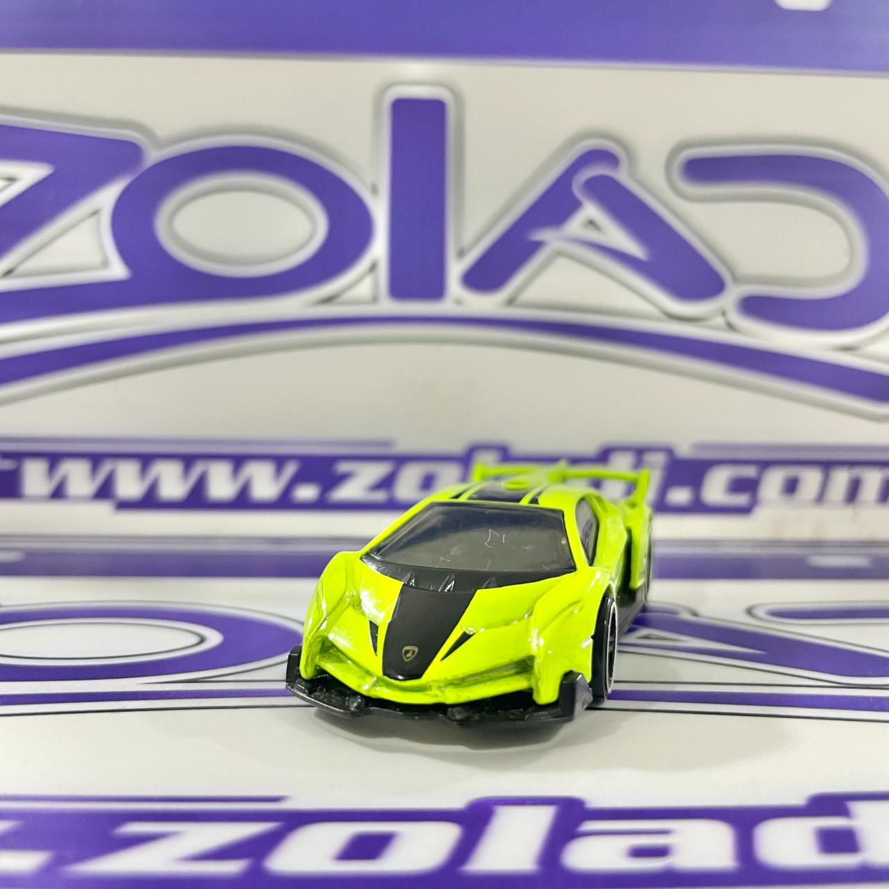 SU LAMBORGHINI VENENO K02