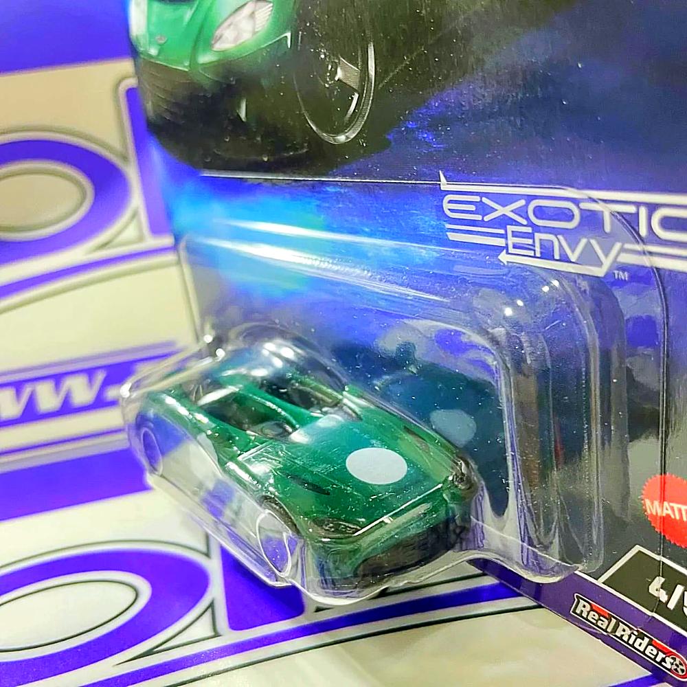 HKC78 ASTON MARTIN V12 SPEEDSTER