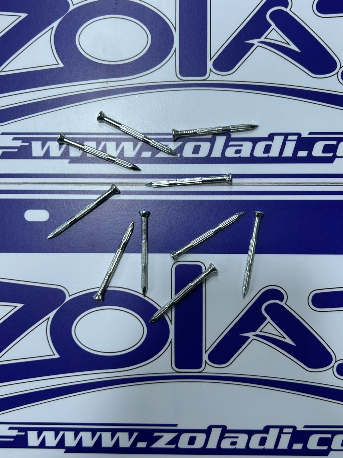 CLAVO DE ACERO INOXIDABLE 4CM 10PCS