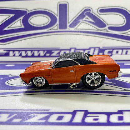 SU PONTIAC GTO NARANJA