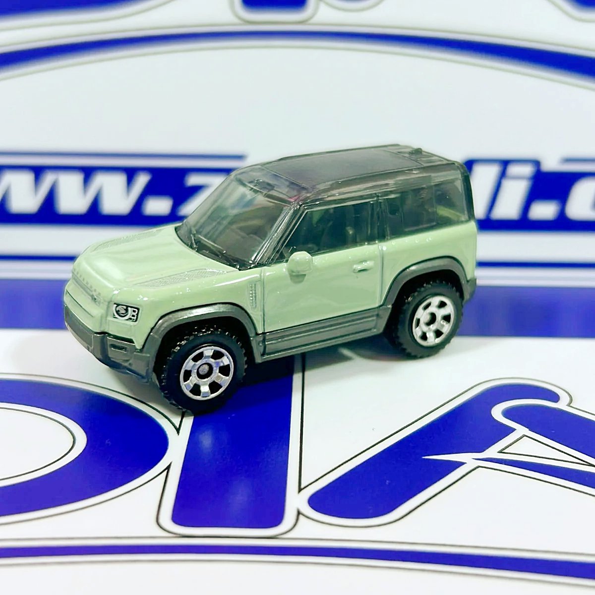 SU LAND ROVER DEFENDER  2020