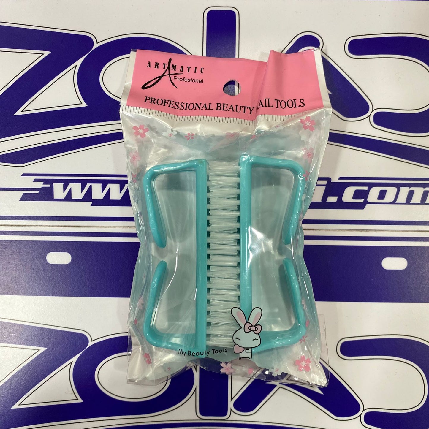 ESCOBILLA PARA UÑAS