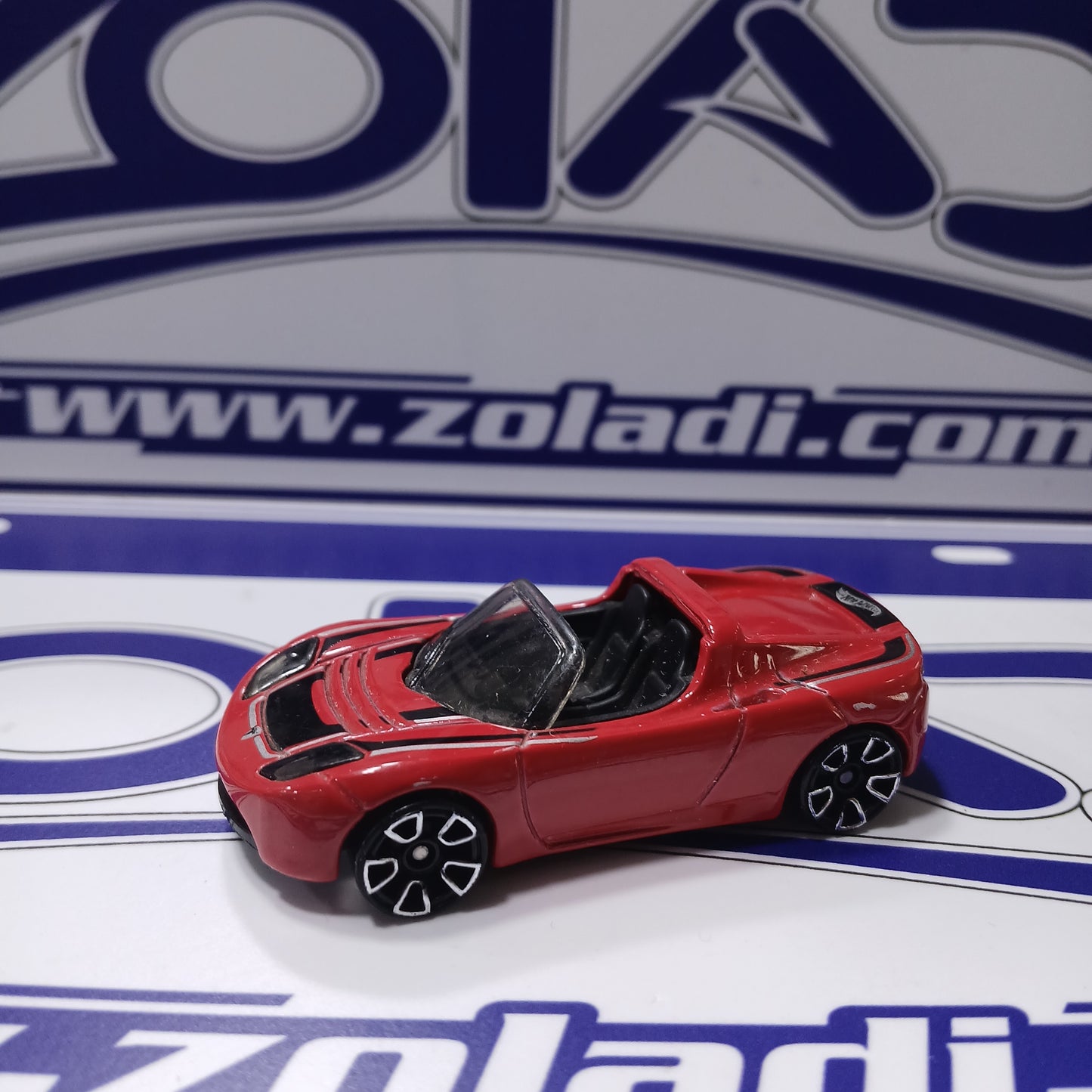 SU TESLA TOADSTER