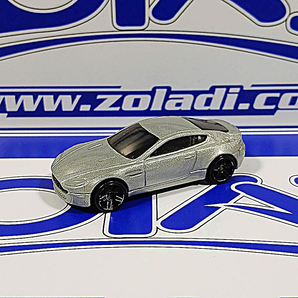 SU ASTON MARTIN V8 VANTAGE