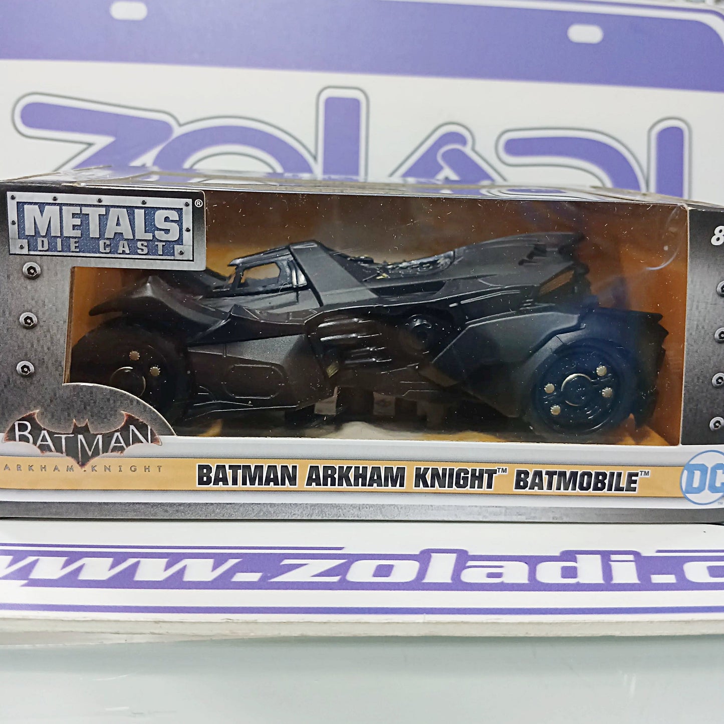 98718 BATMAN ARKHAM KNIGHT BATMOBILE 1/32