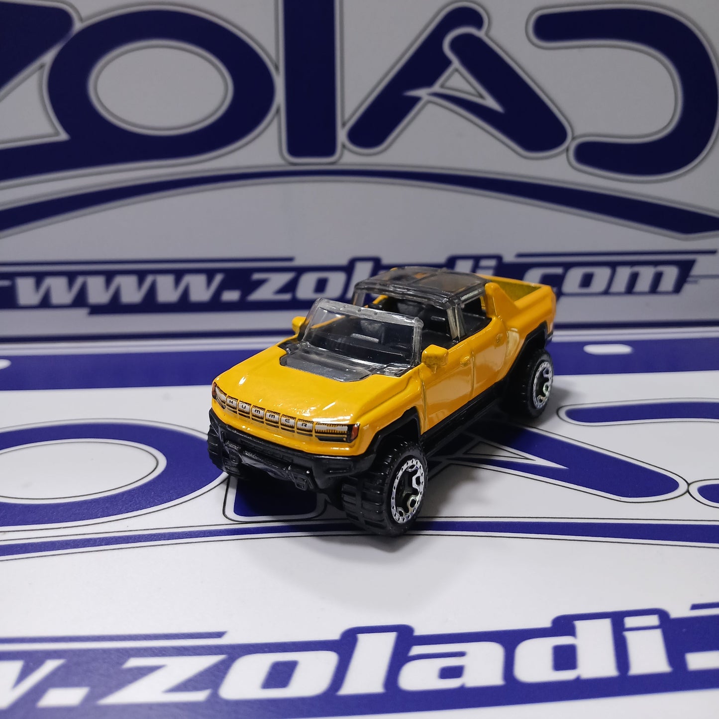 SU HCT03 GMC HUMMER EV