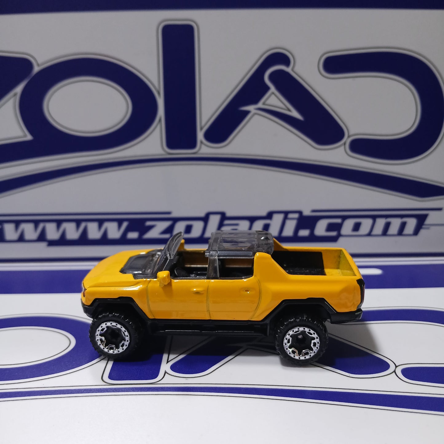 SU HCT03 GMC HUMMER EV