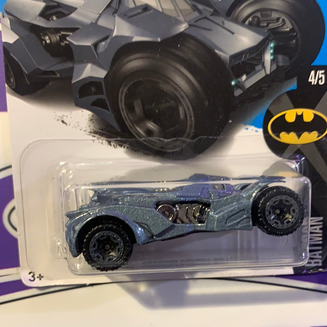DVB71  Batman Arkham Knight Batmobile