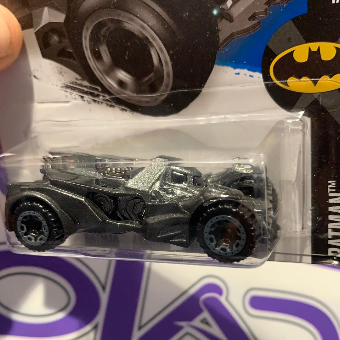 DHT18 Batman Arkham Knight Batmobile