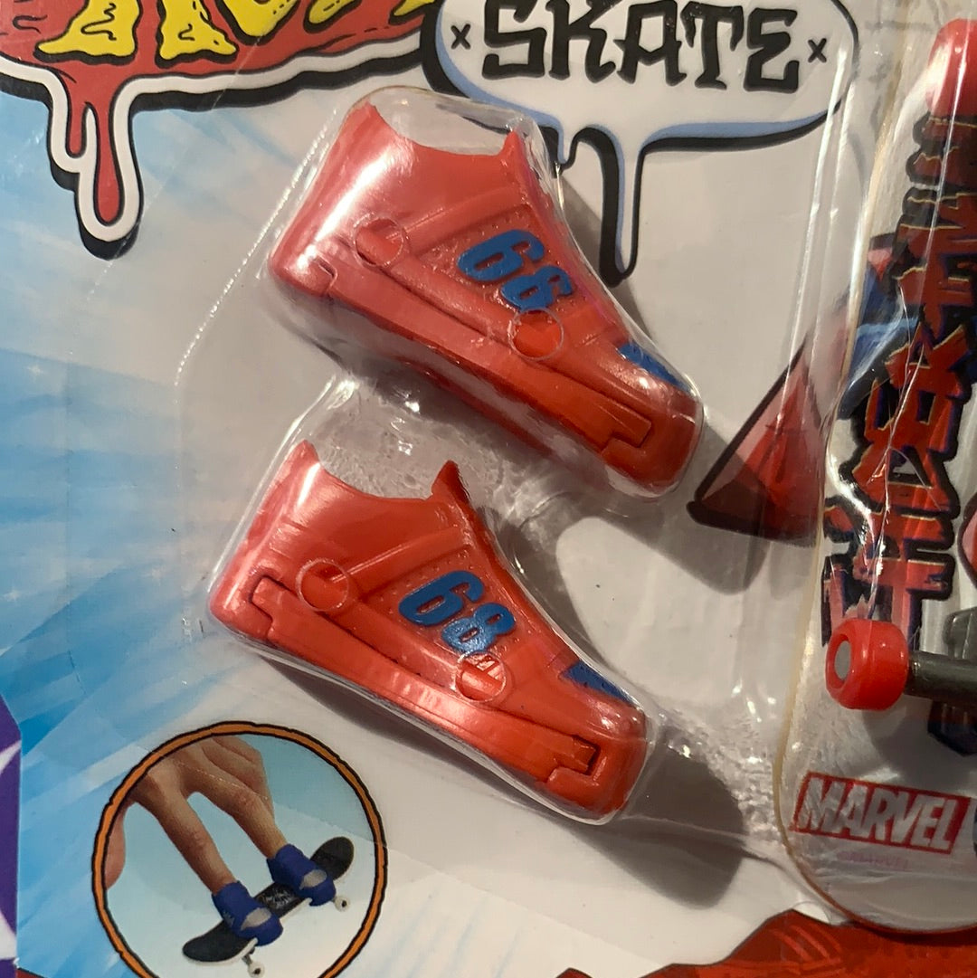 HNL77 HW Skate Marvel Spiderman