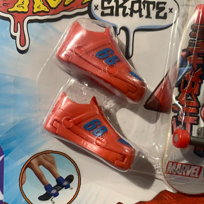 HNL77 HW Skate Marvel Spiderman