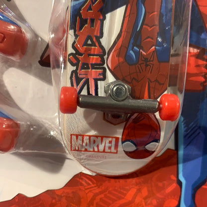 HNL77 HW Skate Marvel Spiderman