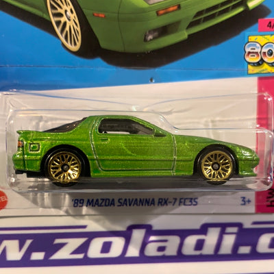 HKG81 Mazda Savanna