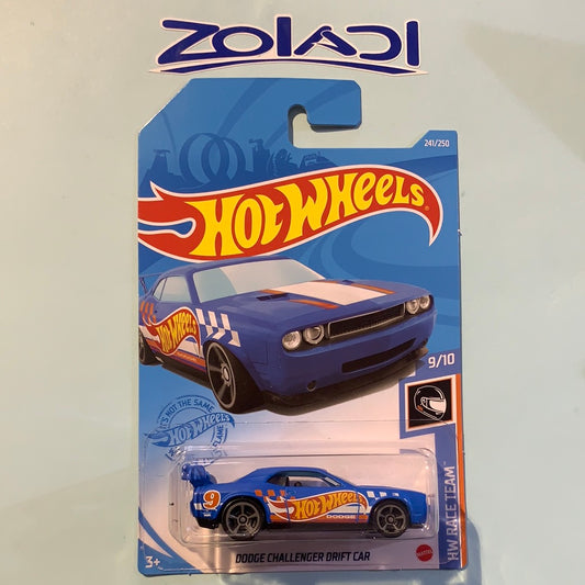 GRY22 Dodge Challenger