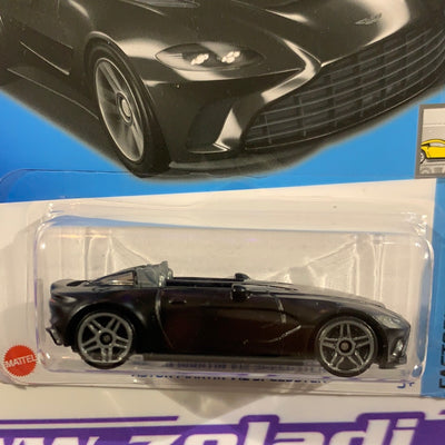 HCX71 Aston Martin V12 Speedster