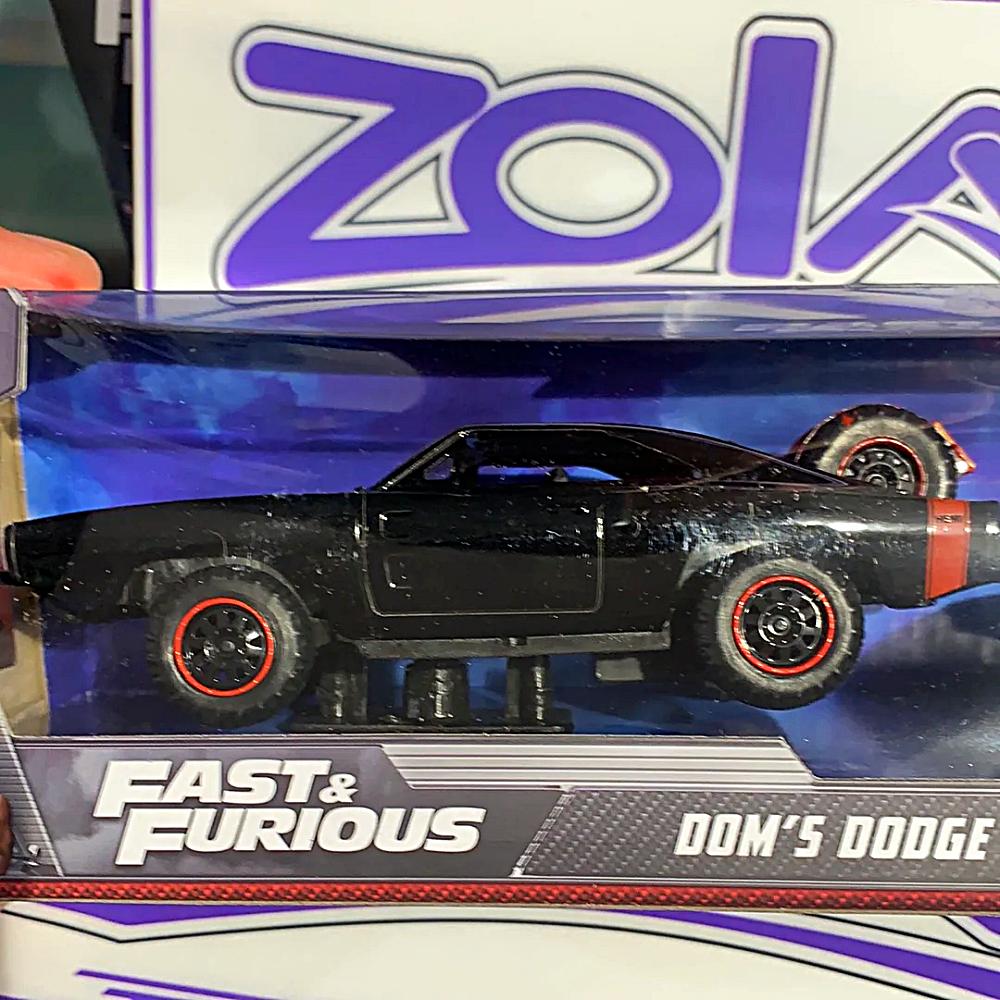 32909 Set Doms Charger Rt y Charger 1/32