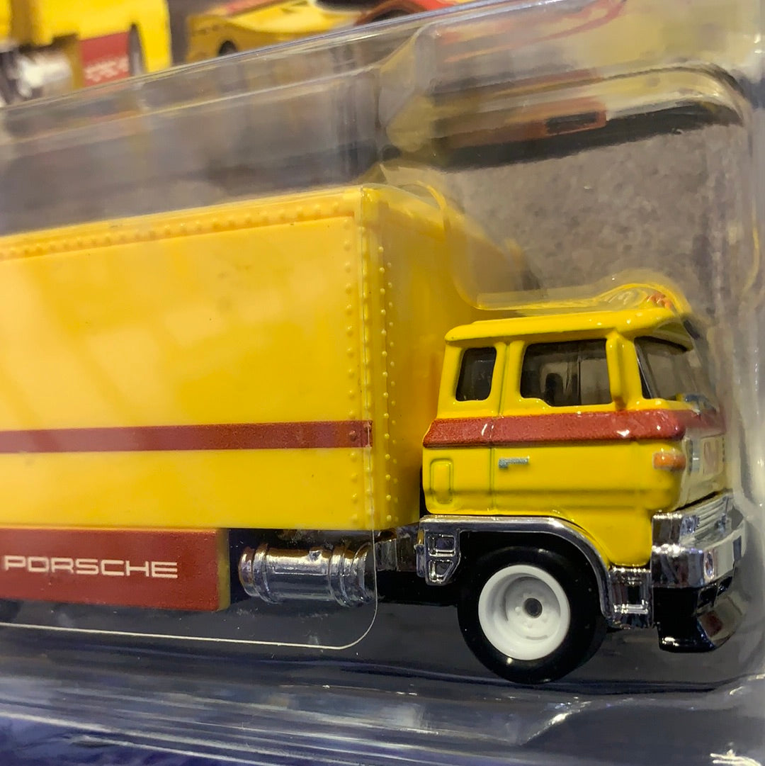 HCR34 Porsche 962 Shell Team Transport Hot Wheels