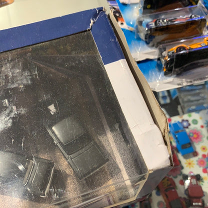 Empaque Dañado GMH42 SET DIORAMA Gasser