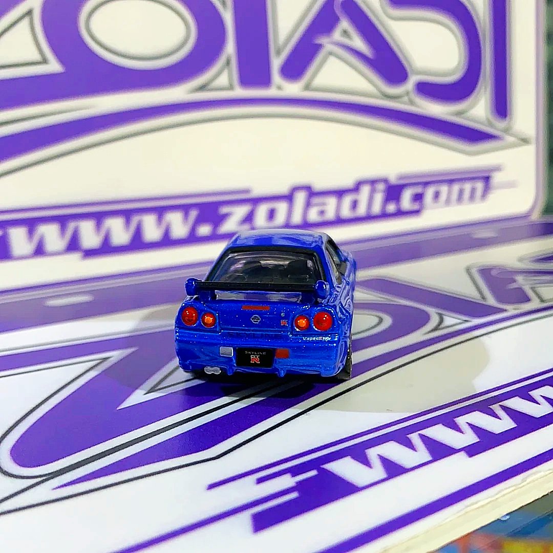 11 NISSAN SKYLINE GTR V SPEC TOMICA