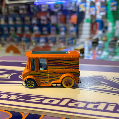 SU Van Naranja
