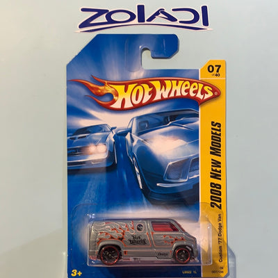 L9922 Dodge Van TH