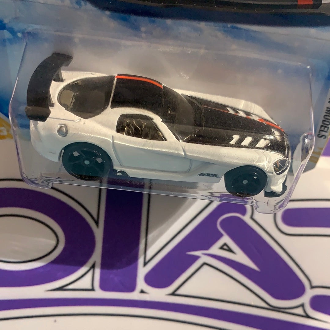 R0939 Dodge Viper SRT10