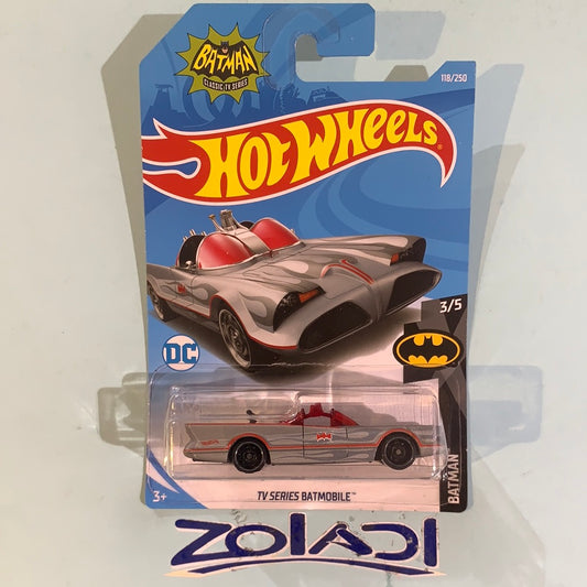 FYB90 TV Series Batmobile Hotwheels